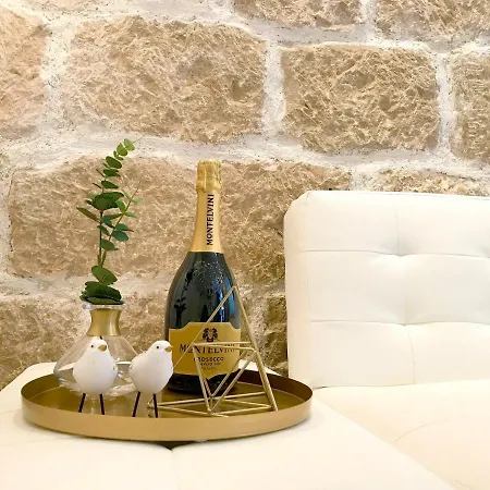 Luxury Designer Apartment With Terrace In Center Villa *